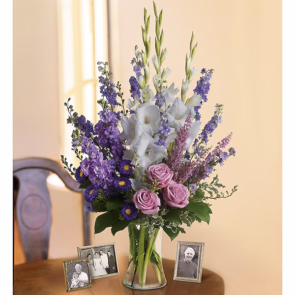 What a Halloween Bouquet Says About Quiet Elegance Amid Spooky Traditions